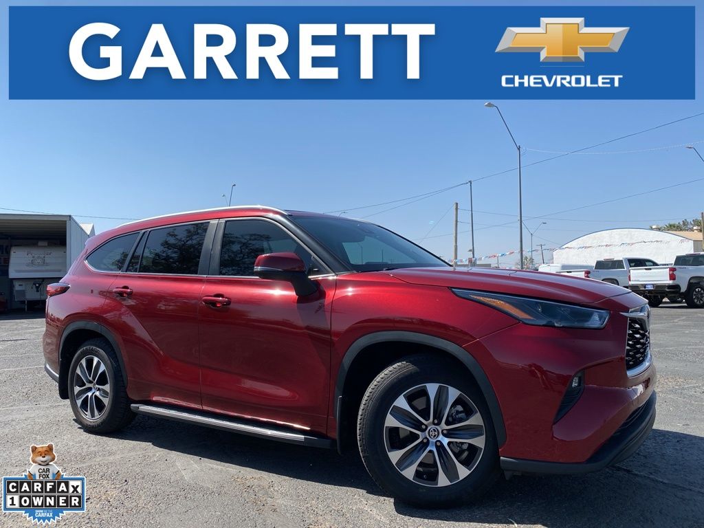 2023 Toyota Highlander XLE FWD