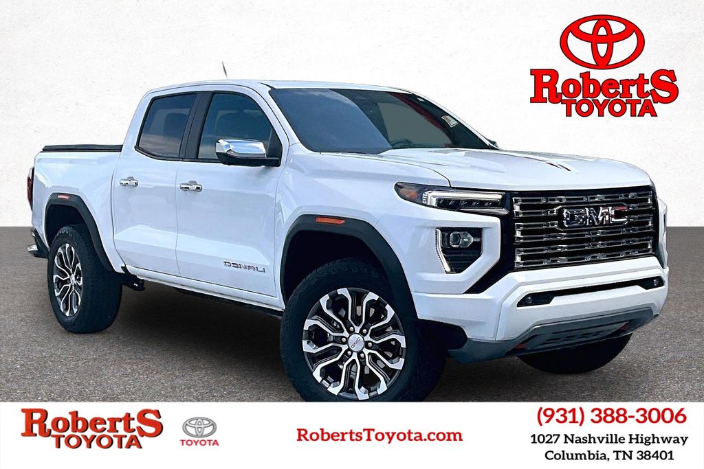 Summit White 2025 GMC Canyon Pickup Truck Four-Wheel Drive 8-Speed Automatic