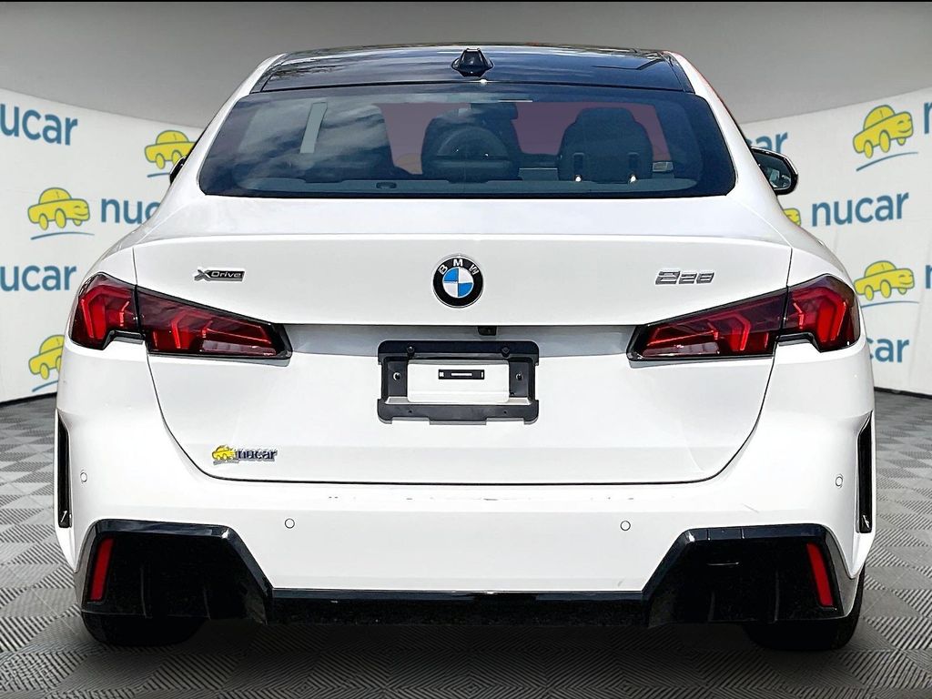 2025 BMW 2 Series — photo 5