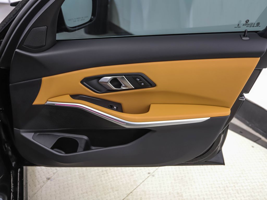 Thumbnail: 2024 BMW 3 Series - 29