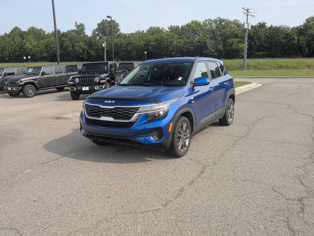 Neptune Blue 2022 Kia Seltos SUV / Crossover All-Wheel Drive Continuously Variable Transmission