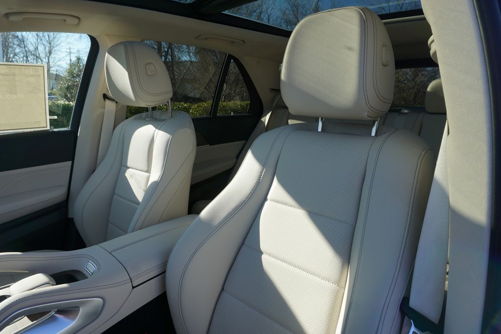 Thumbnail: 2026 Mercedes-Benz GLE - 11