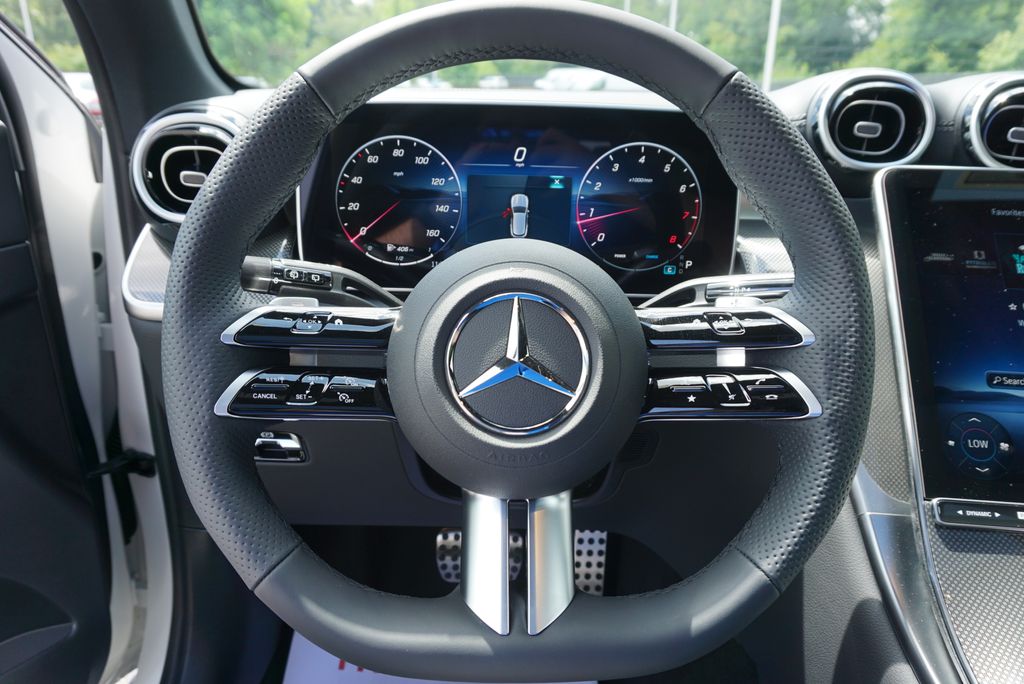 Thumbnail: 2025 Mercedes-Benz GLC - 26