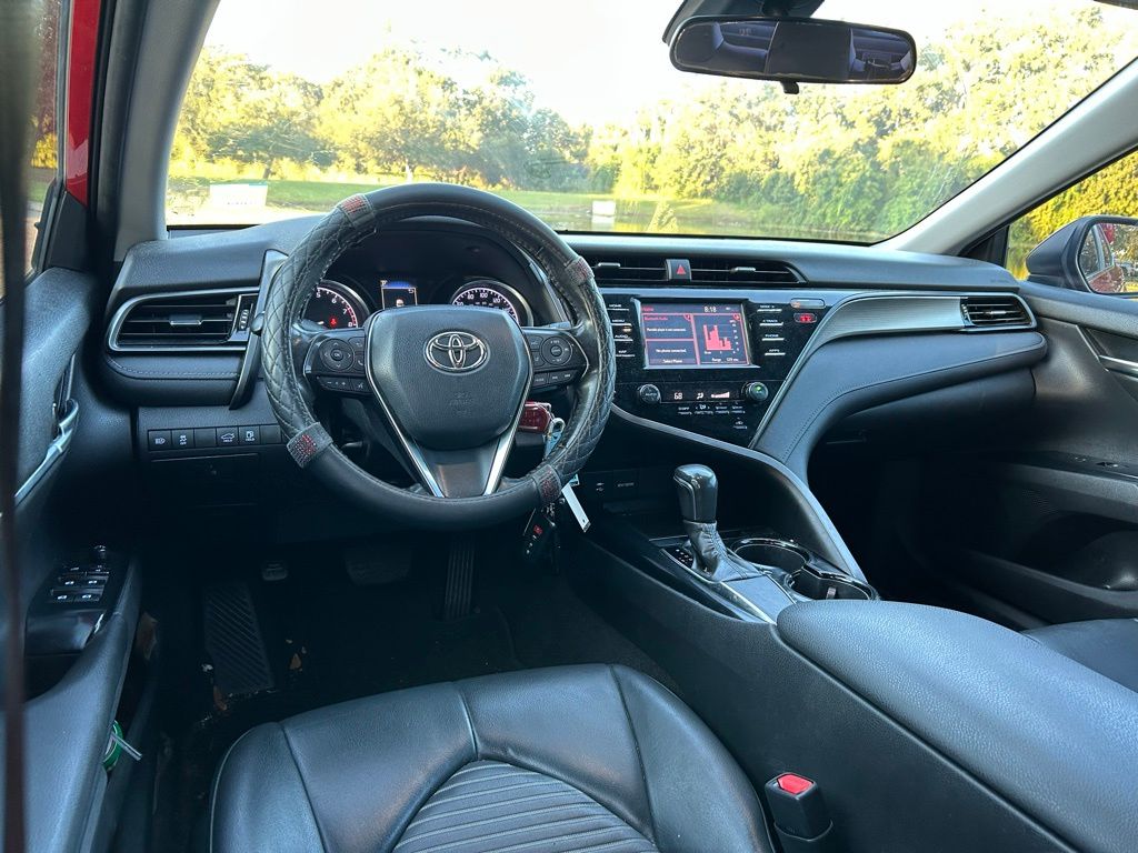 Thumbnail: 2019 Toyota Camry - 12