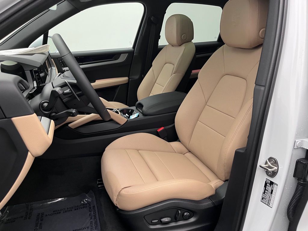 Thumbnail: 2025 Porsche Cayenne - 5
