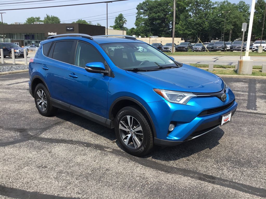 Thumbnail: 2018 Toyota RAV4 - 7