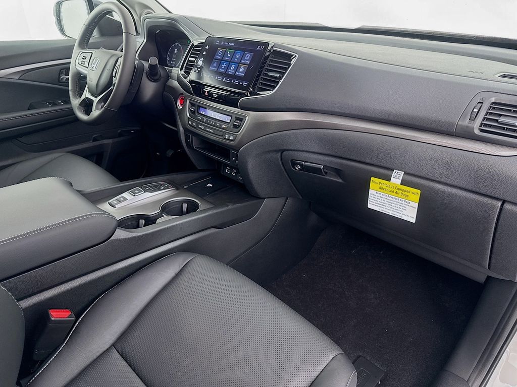 Used Car 2025 Honda Ridgeline  Rtl For Sale Under $40,000 In Austin, Texas