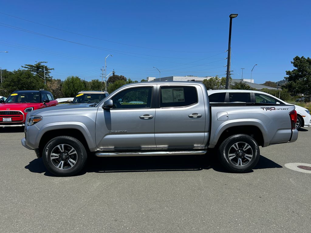 Thumbnail: 2019 Toyota Tacoma - 2