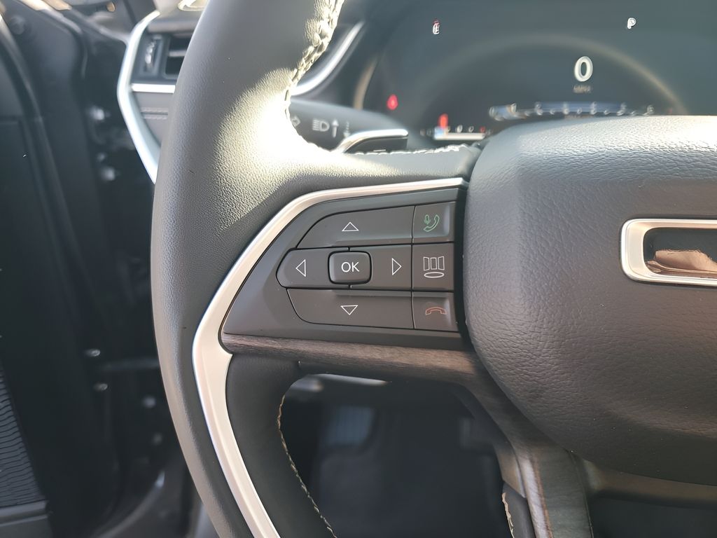 Used Car 2023 Jeep Grand Cherokee L  Limited For Sale Under $30,000 In Austin, Texas