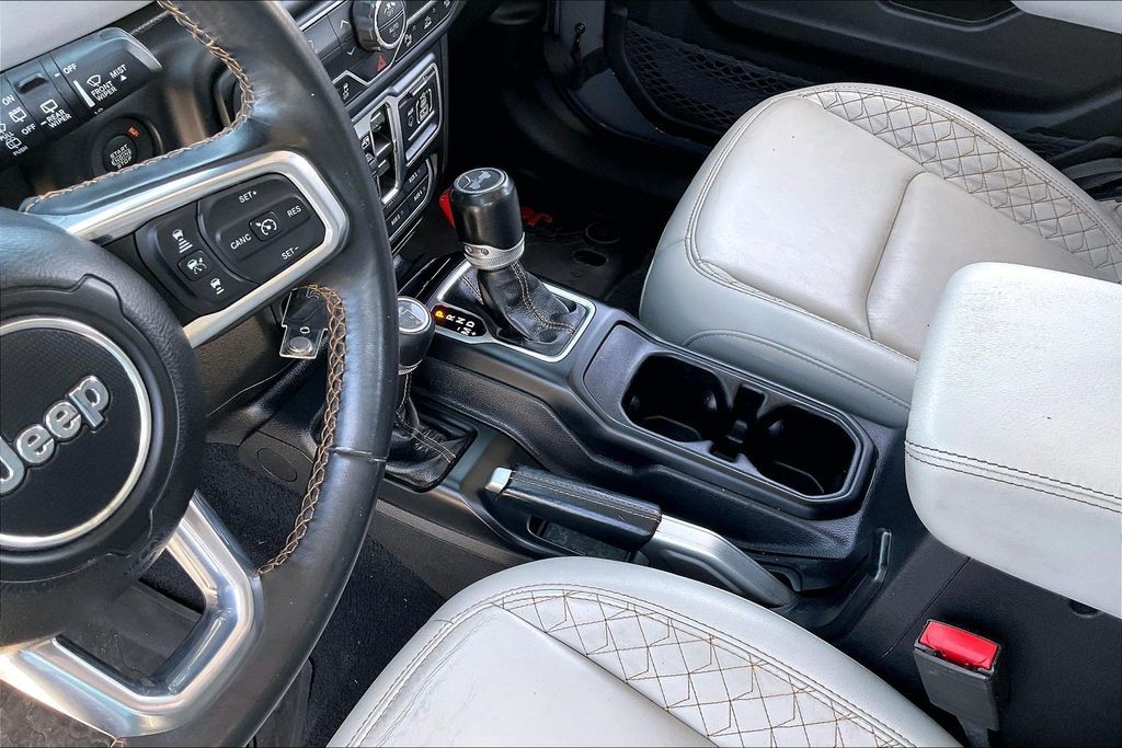 Used 2022 Jeep Wrangler SUV