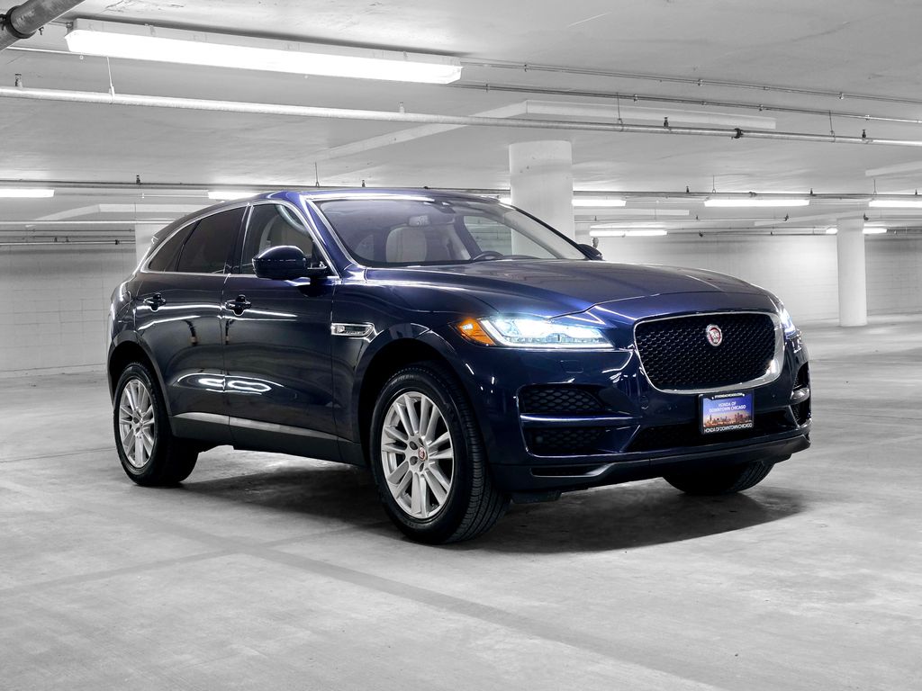 2017 Jaguar F-PACE 35t Prestige 4