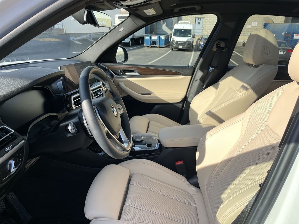 Thumbnail: 2023 BMW X3 - 11
