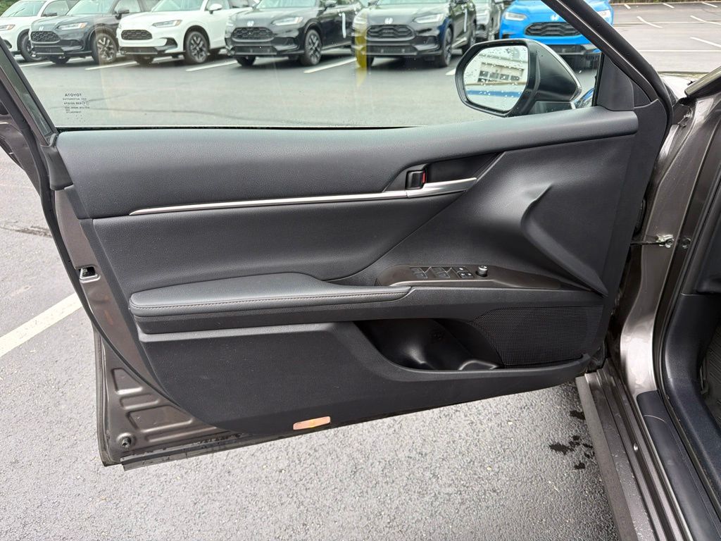 Thumbnail: 2024 Toyota Camry - 17