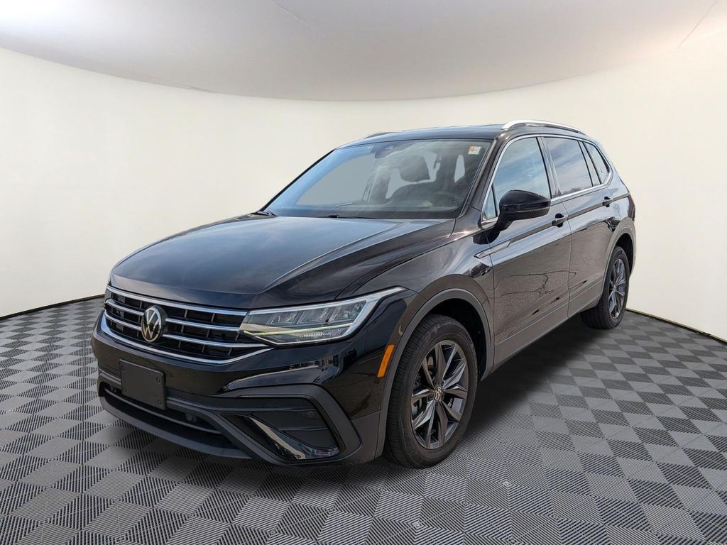 Deep Black 2023 Volkswagen Tiguan SE 4Motion SUV / Crossover All-Wheel Drive 8-Speed Automatic