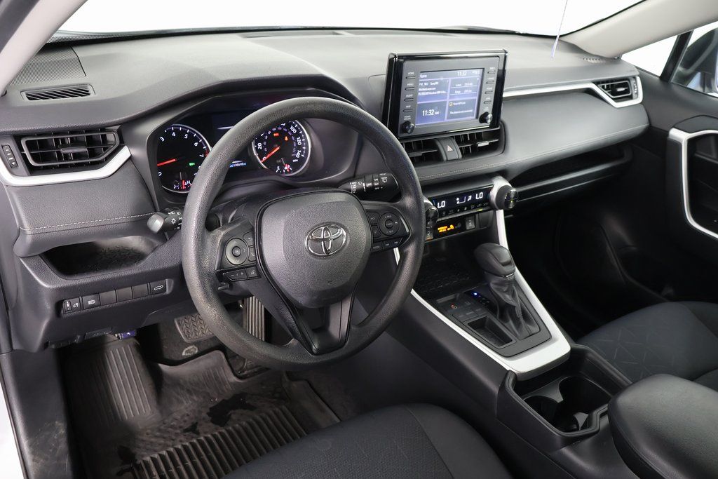 Thumbnail: 2019 Toyota RAV4 - 7
