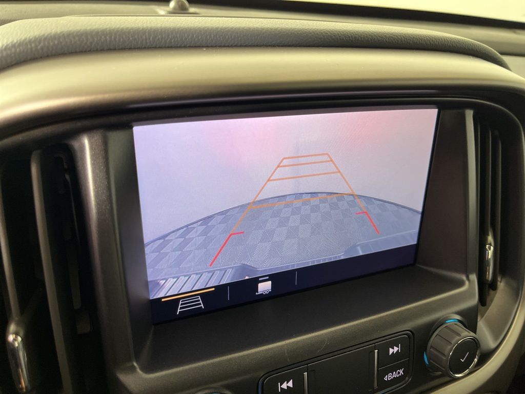 Thumbnail: 2022 Chevrolet Colorado - 28