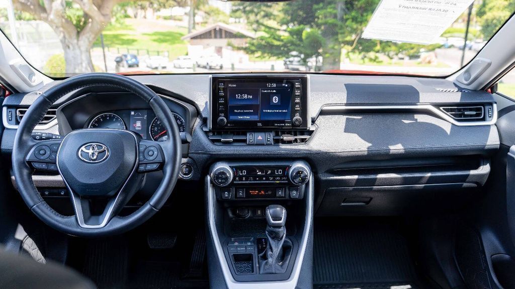 Used 2020 Toyota RAV4 XLE Premium 4D Sport Utility