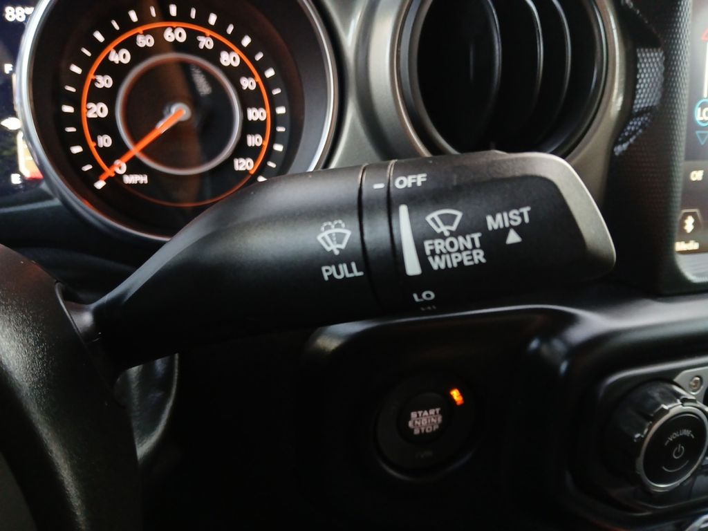 Used Car 2023 Jeep Gladiator  Texas Trail For Sale Under $35,000 In Austin, Texas