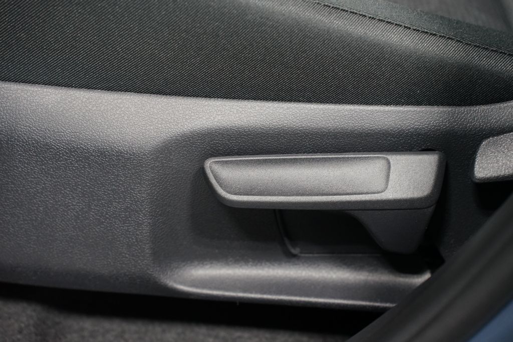 Thumbnail: 2026 Toyota RAV4 - 32