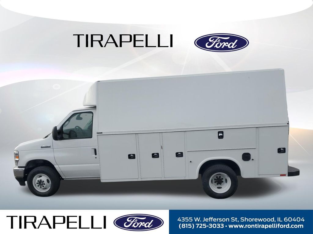 New 2026 White Ford Base image 3