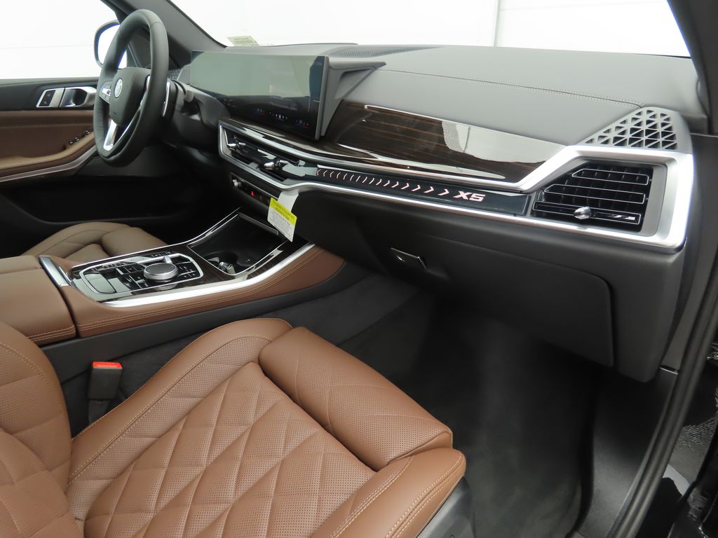 Thumbnail: 2026 BMW X5 - 18