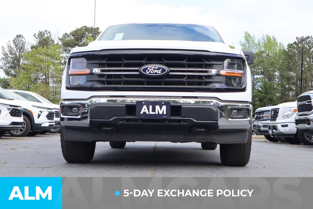 Used 2025 White Ford XLT image 4