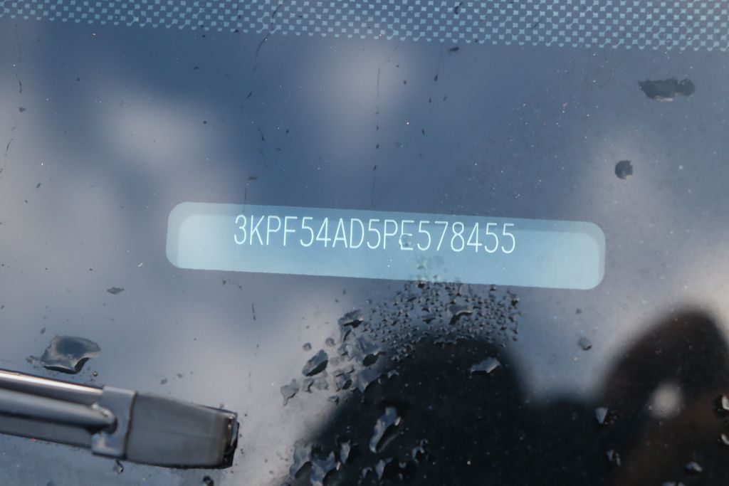 Thumbnail: 2023 Kia Forte - 7
