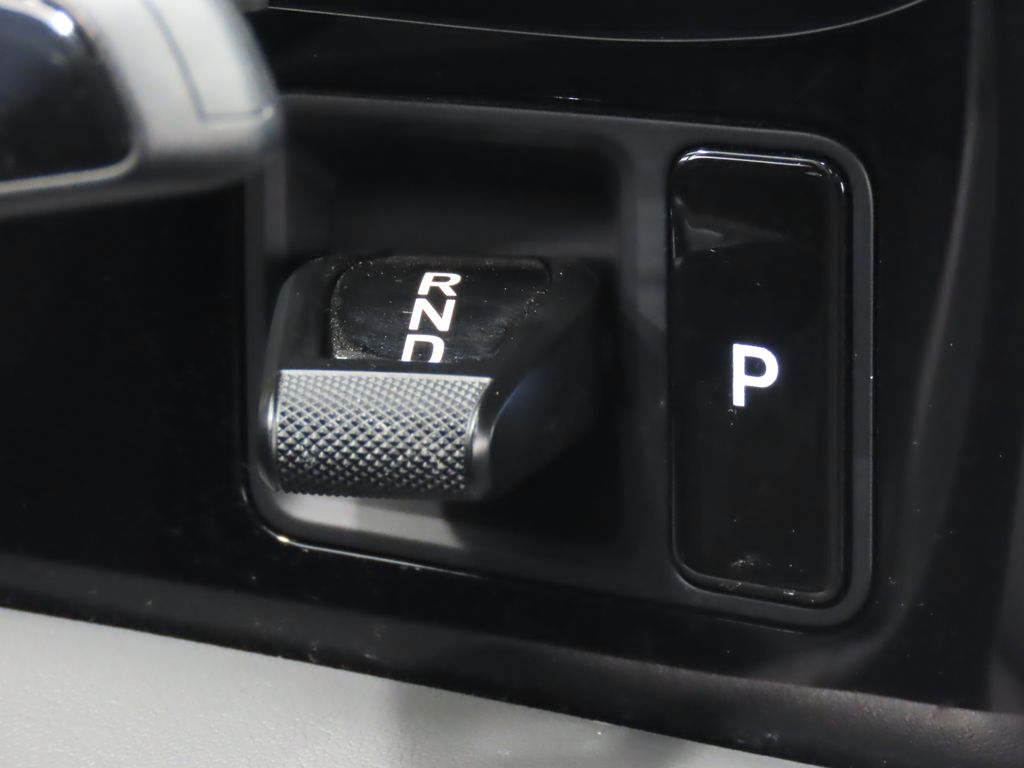 Thumbnail: 2023 Porsche Taycan - 24