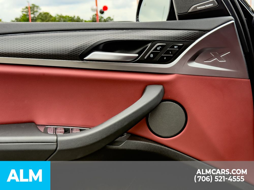 Used 2022 Black BMW M40i image 15