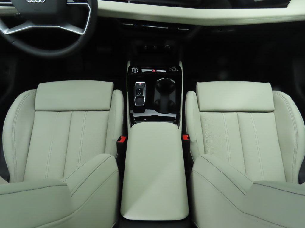 Thumbnail: 2025 Audi Q6 e-tron - 18