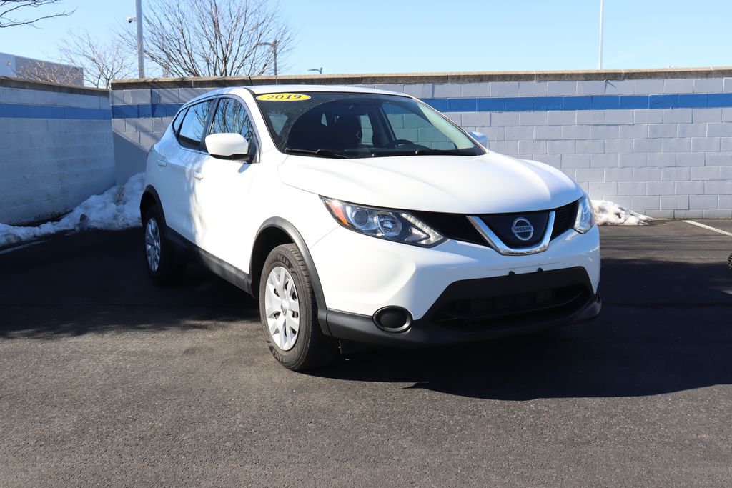 2019 Nissan Rogue Sport S 7