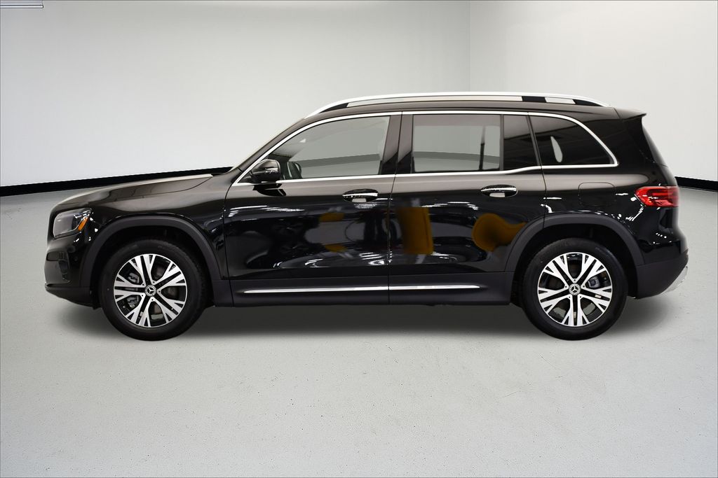 Thumbnail: 2026 Mercedes-Benz GLB - 2