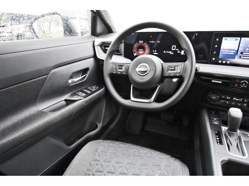 2026 Nissan Kicks SV - 7