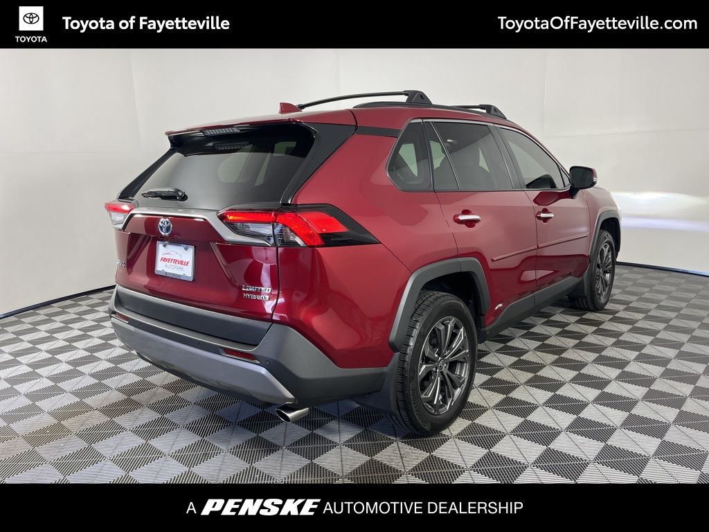 Thumbnail: 2024 Toyota RAV4 - 16