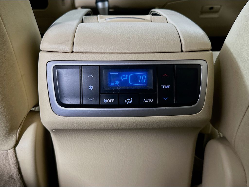 Thumbnail: 2017 Toyota Highlander - 26