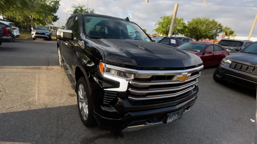 2022 Chevrolet Silverado 1500 High Country - Photo 11
