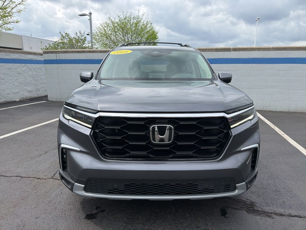 Thumbnail: 2025 Honda Pilot - 8