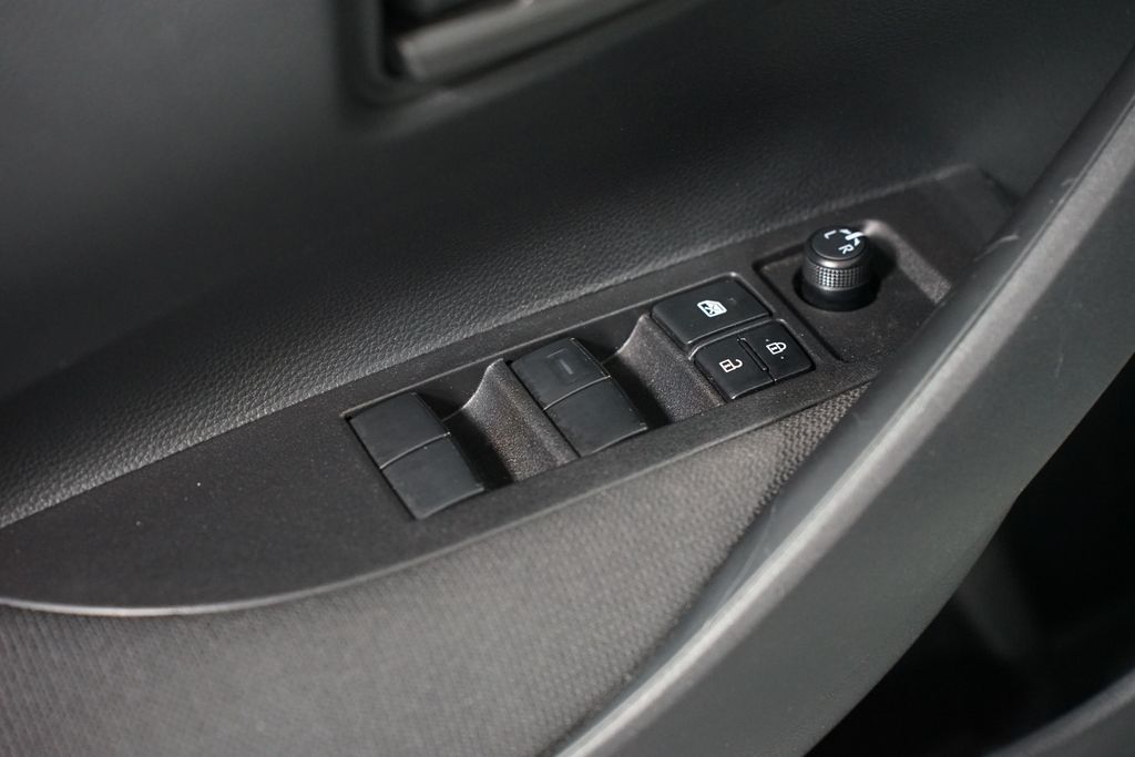 Thumbnail: 2025 Toyota Corolla - 28