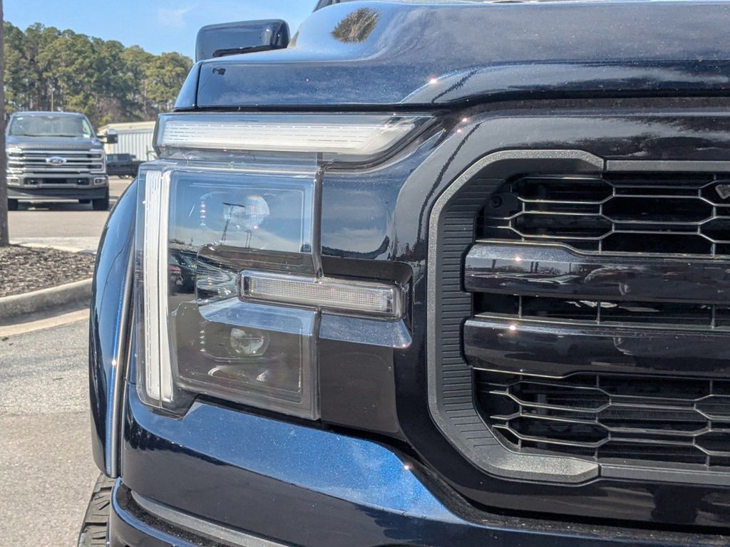 2025 Ford F-150 Black Widow