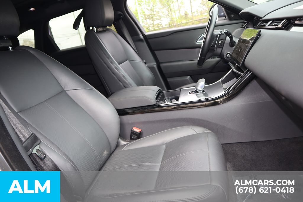 Used 2024 Silver Land Rover Dynamic SE image 25