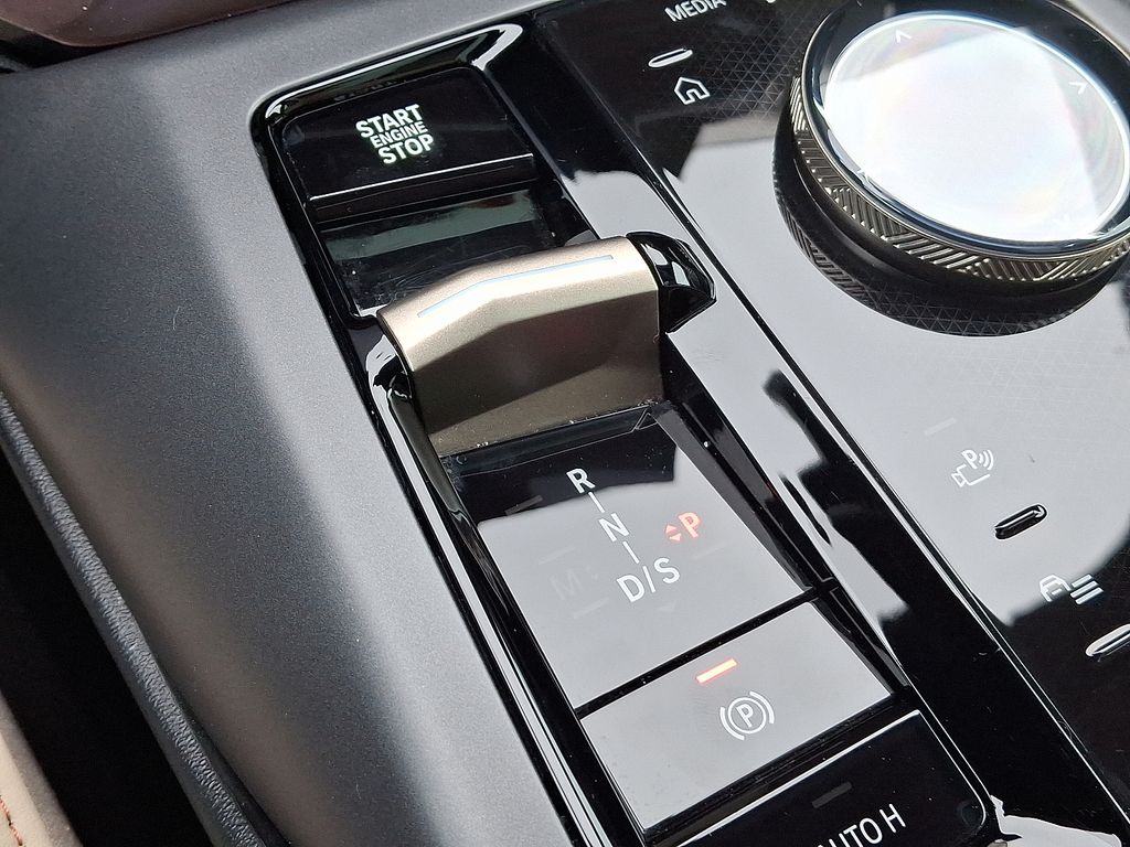 Thumbnail: 2025 BMW X3 - 16