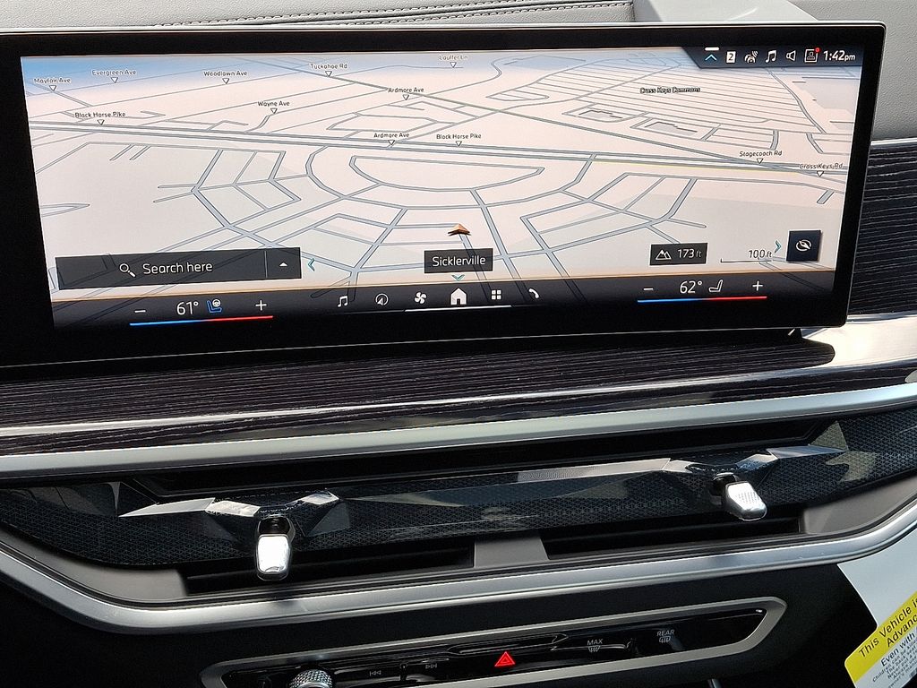 Thumbnail: 2026 BMW X7 - 8