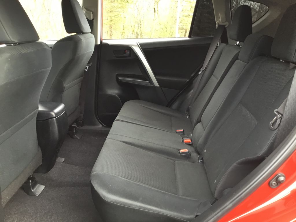 Thumbnail: 2017 Toyota RAV4 - 10