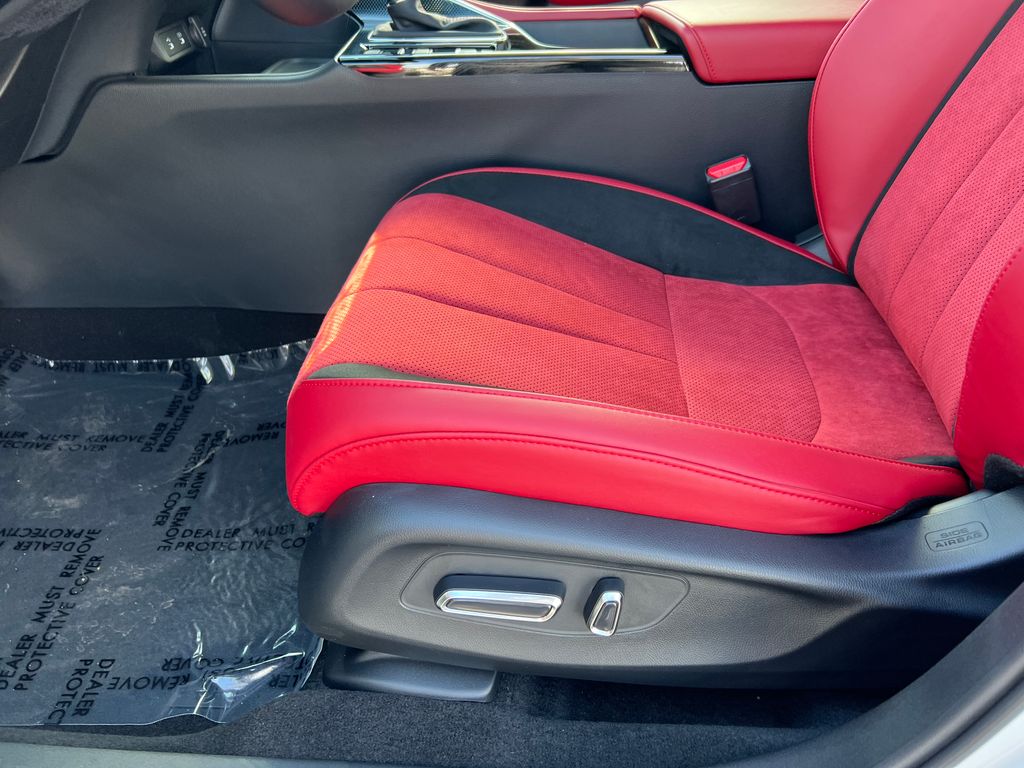 Thumbnail: 2025 Acura ADX - 15