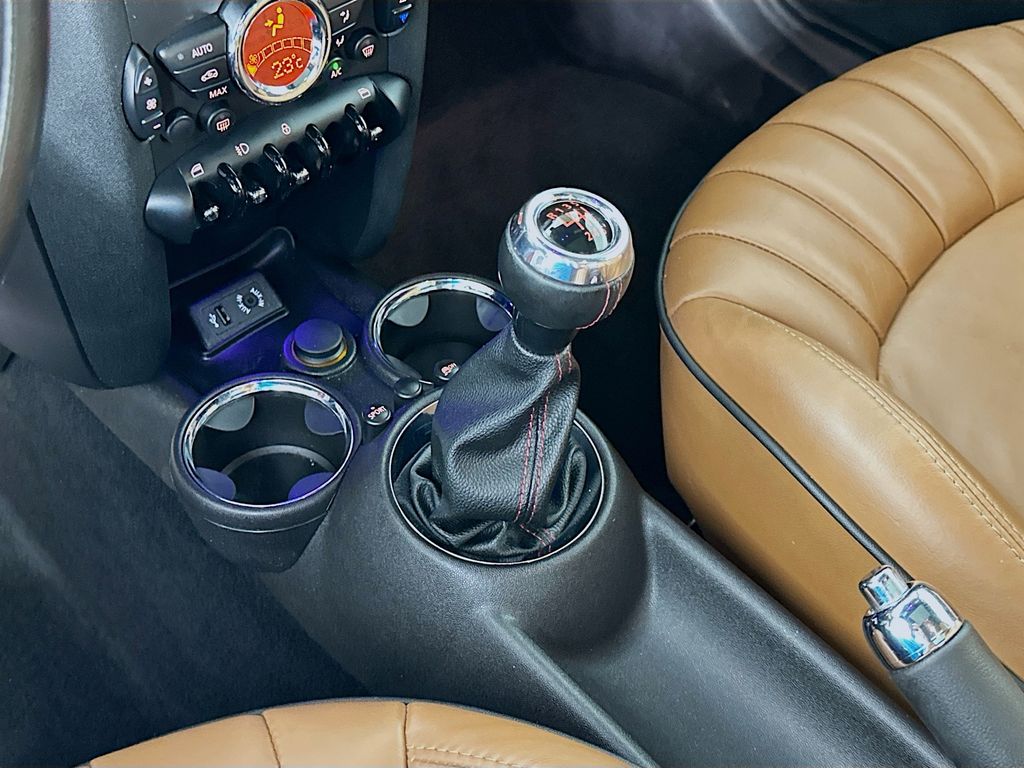 Thumbnail: 2013 MINI Cooper - 15