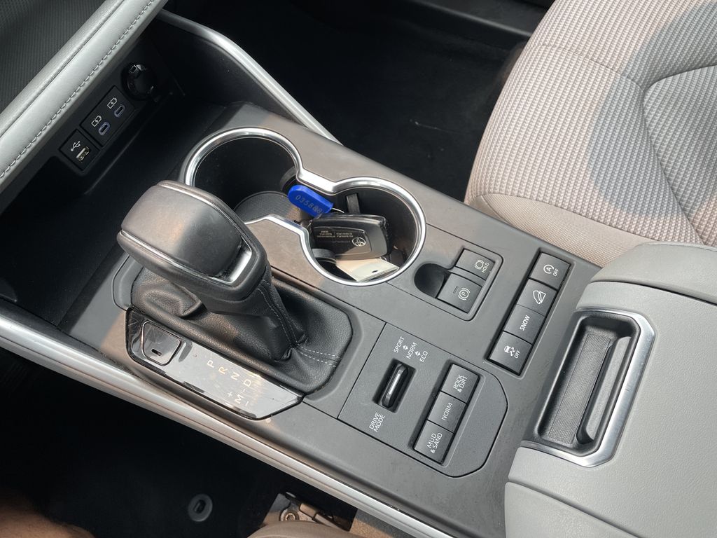 Used 2022 Toyota Highlander SUV
