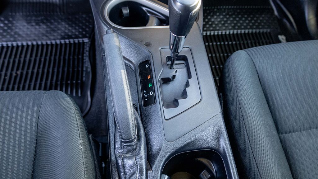 Used 2018 Toyota RAV4 LE 4D Sport Utility