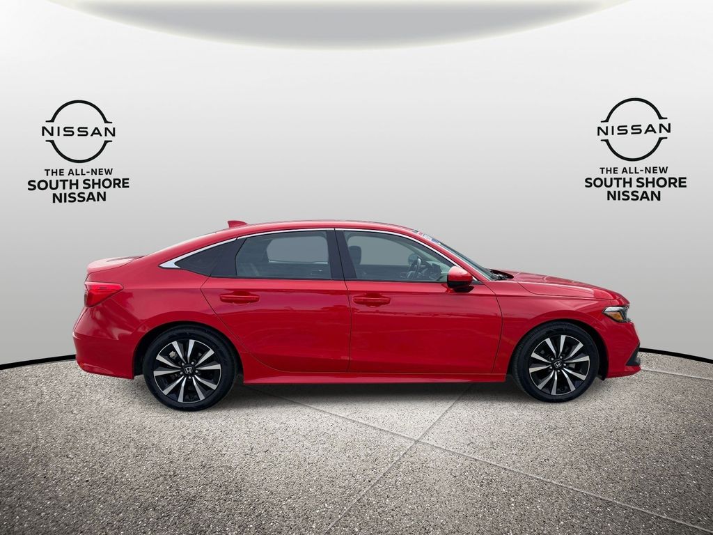 View vehicle photo 5