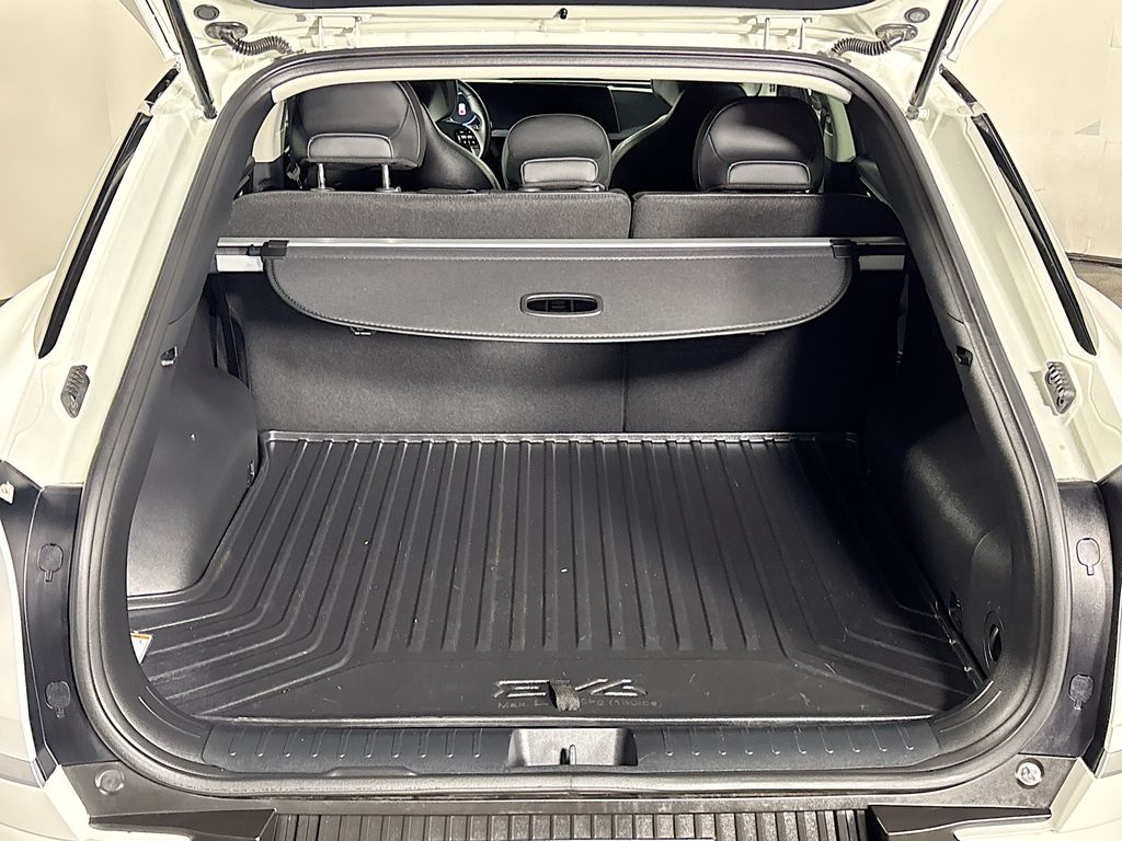2024 Kia EV6 Light