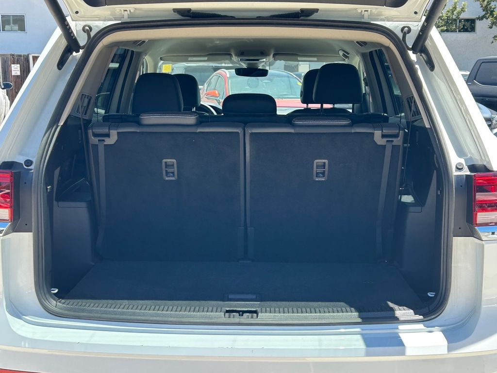 Used 2025 Volkswagen Atlas SUV